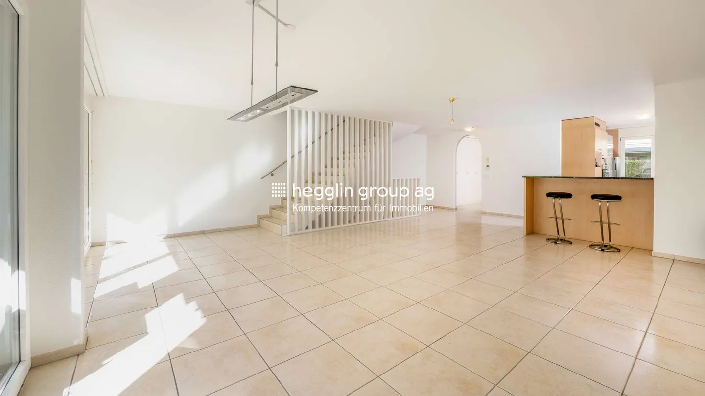 Garden Maisonette with a House Feeling in the Heart of Brunnen - Photo 5 of 13