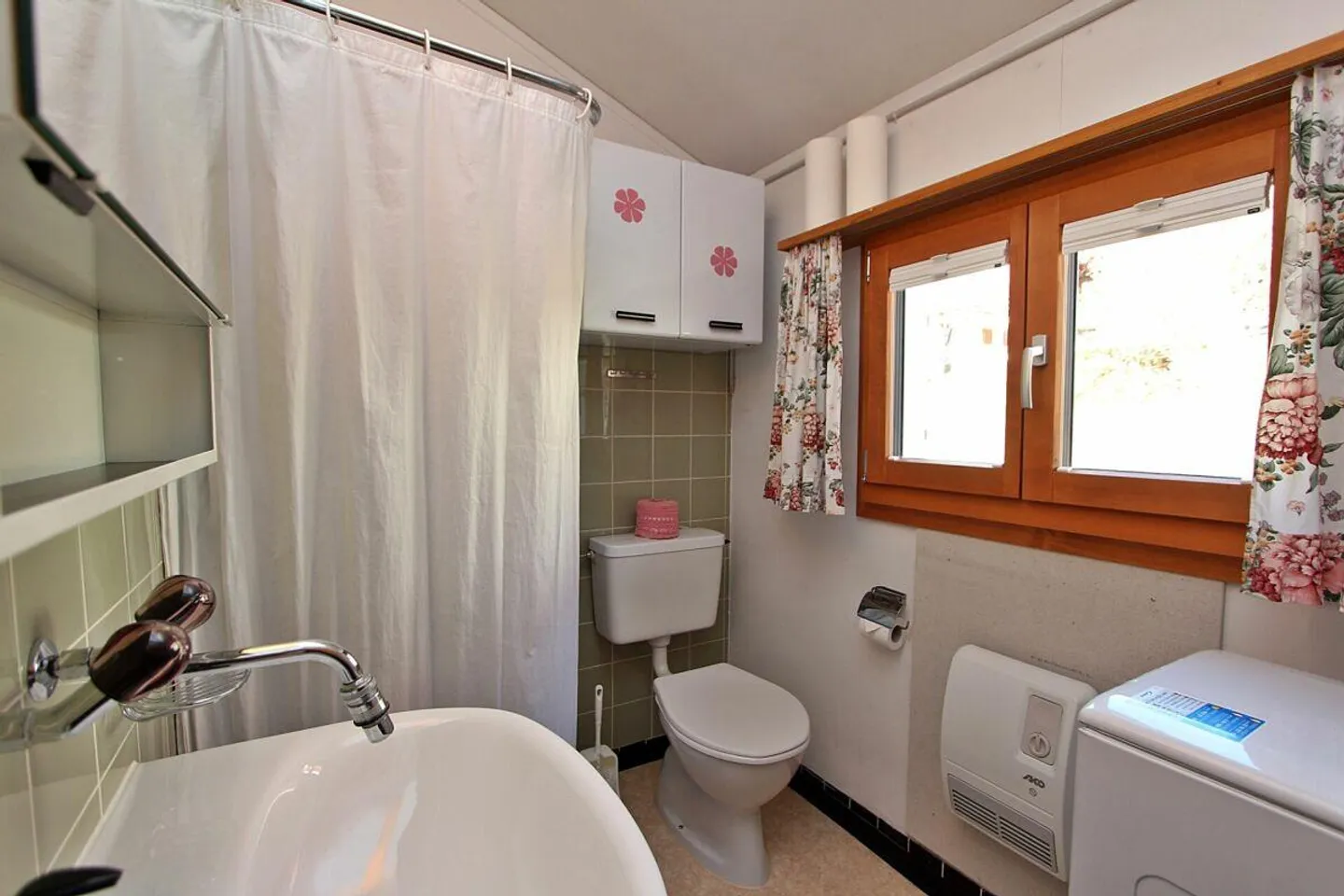 Ferienhaus mit 2 Wohnungen und traumhafter Bergsicht - Foto 7 von 15