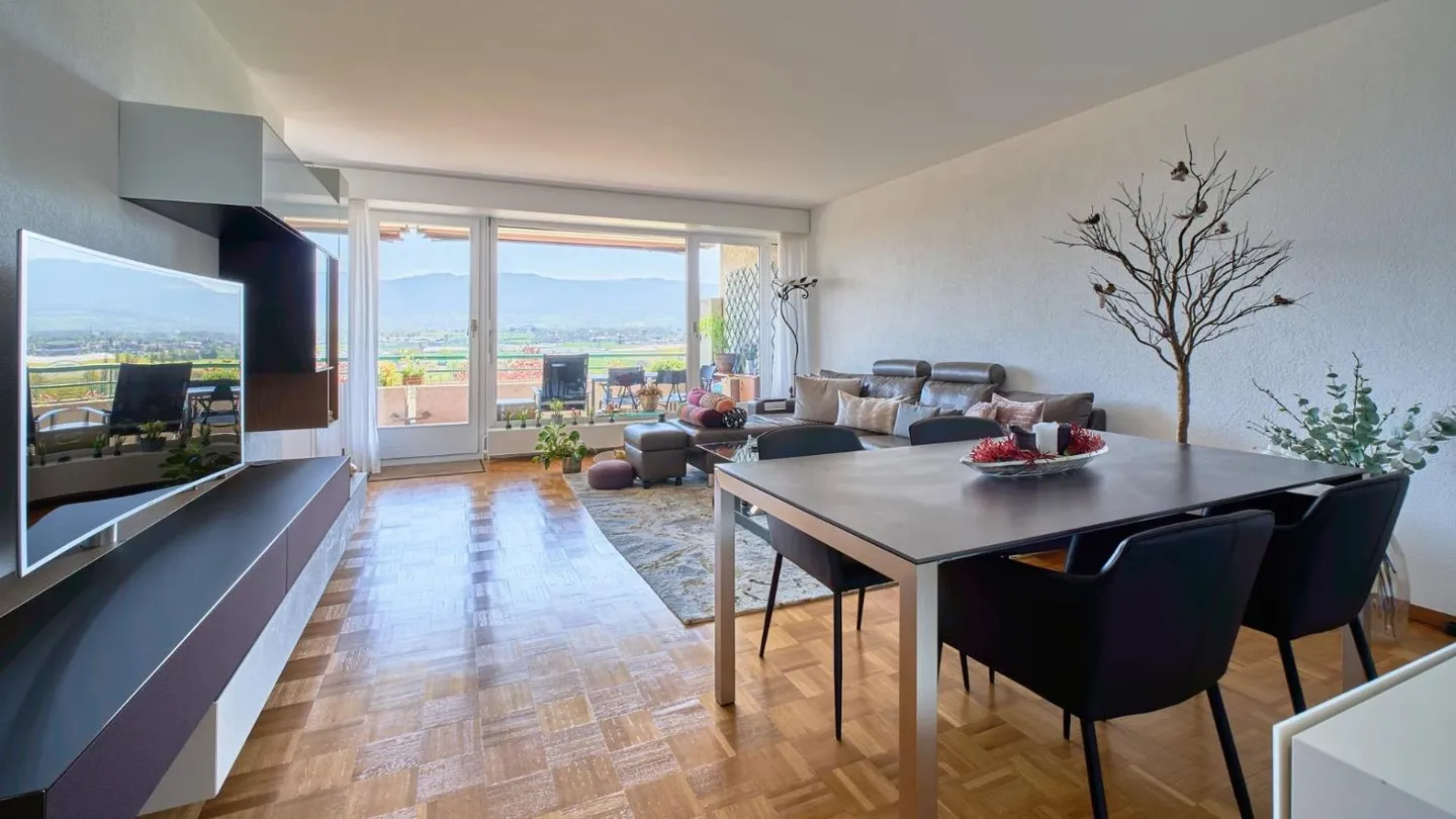 Spacious Apartment in Confignon - Photo 3 of 10
