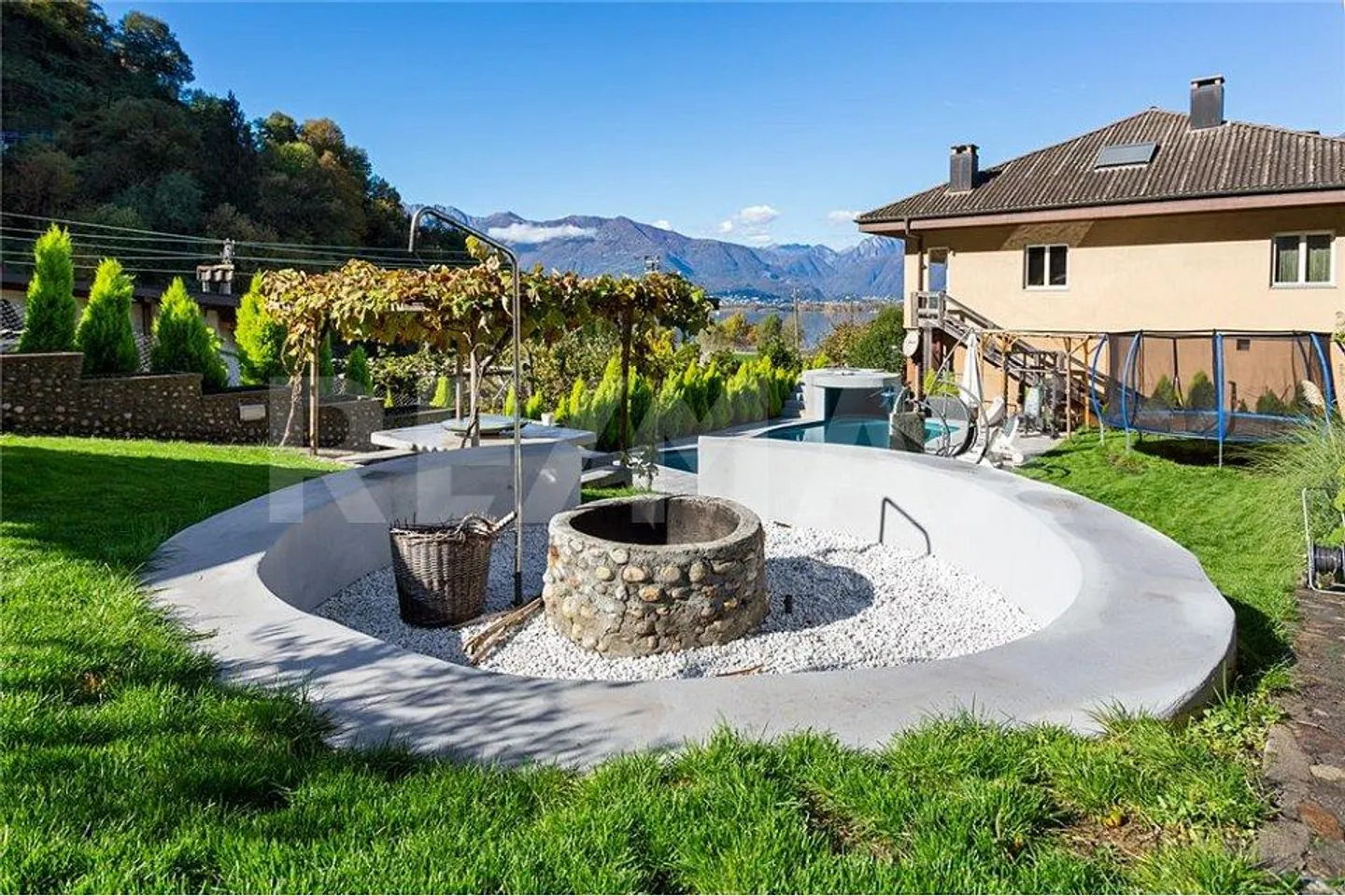 Appartement 3 ½ pièces avec vue sur le lac et piscine - Photo 13 sur 13