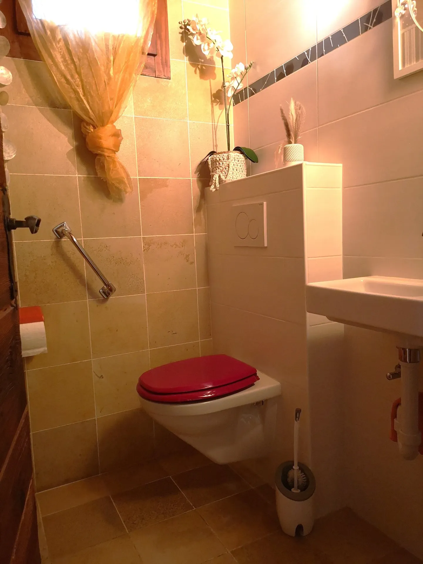Spacieux appartement-terrasse de 5.5 pièces à Moutier avec vue dégagée, 2 garages - Photo 19 sur 39