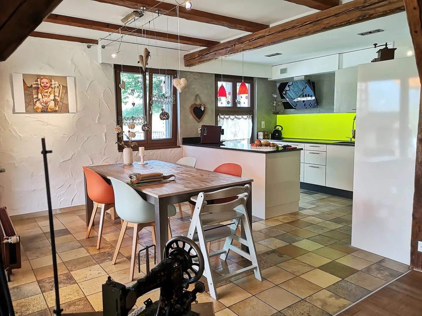 Spacieux appartement-terrasse de 5.5 pièces à Moutier avec vue dégagée, 2 garages - Photo 24 sur 39