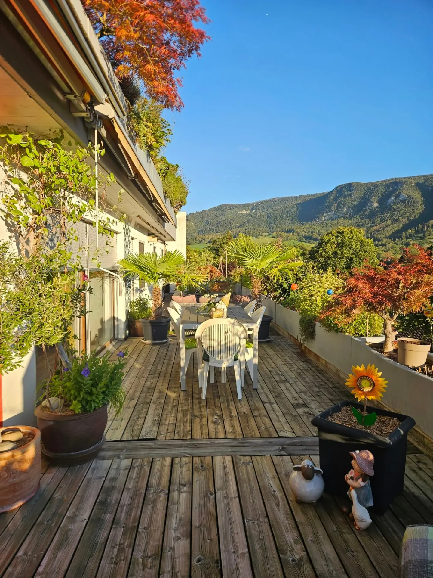 Spacieux appartement-terrasse de 5.5 pièces à Moutier avec vue dégagée, 2 garages - Photo 1 sur 39