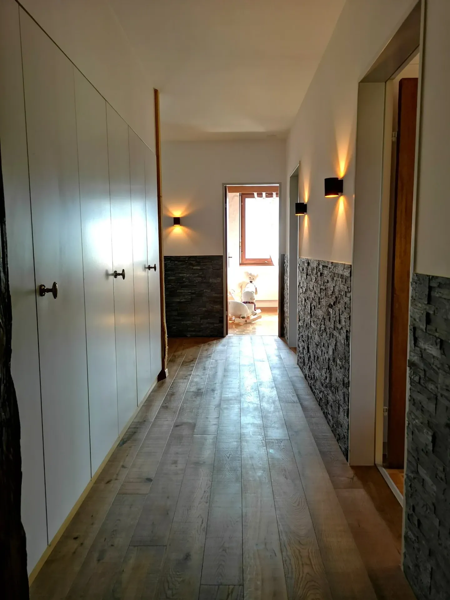 Spacieux appartement-terrasse de 5.5 pièces à Moutier avec vue dégagée, 2 garages - Photo 27 sur 39