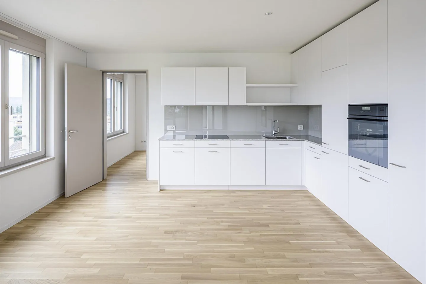 2.5-room apartment in Niederuzwil - Photo 3 of 5