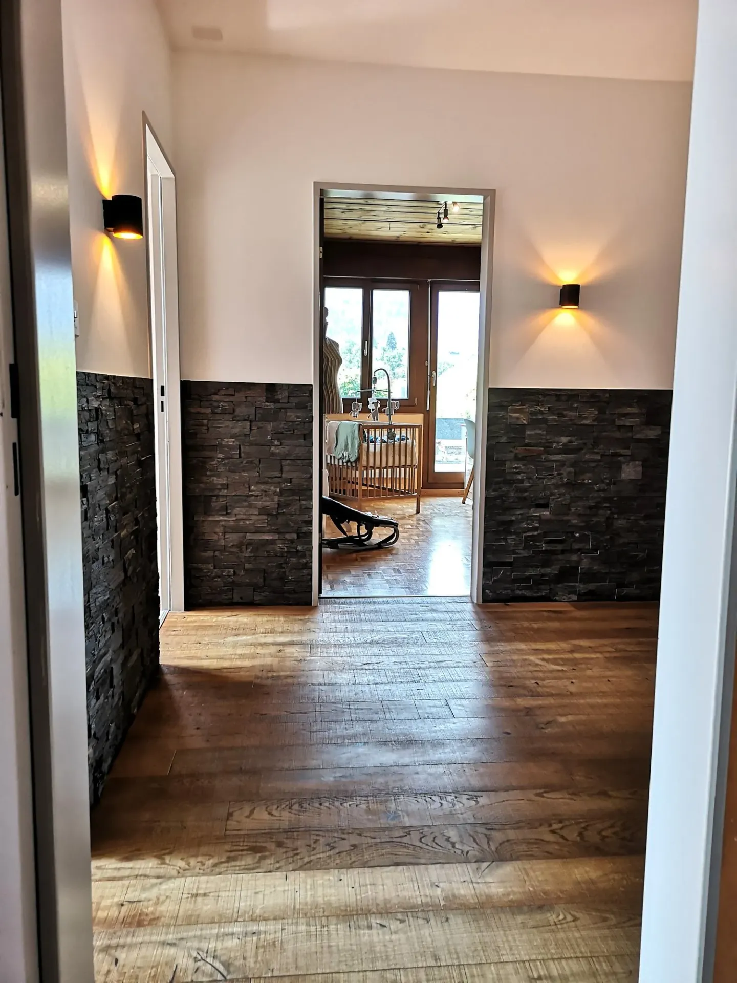 Spacieux appartement-terrasse de 5.5 pièces à Moutier avec vue dégagée, 2 garages - Photo 31 sur 39