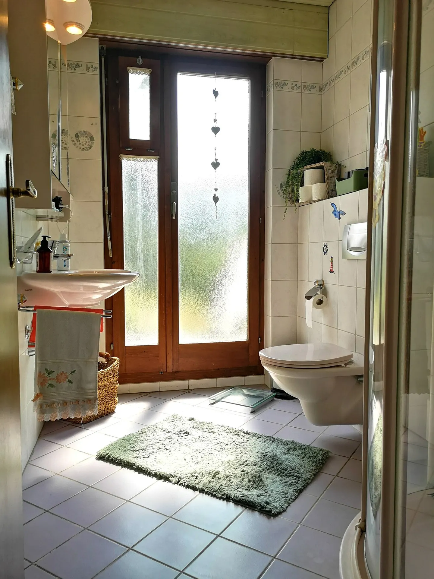 Spacieux appartement-terrasse de 5.5 pièces à Moutier avec vue dégagée, 2 garages - Photo 32 sur 39