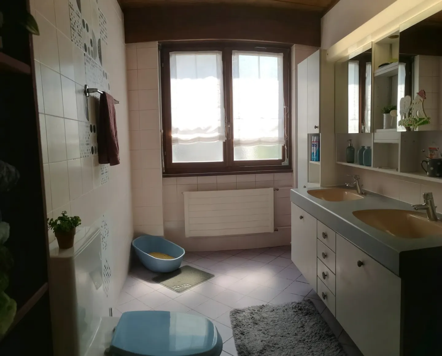 Spacieux appartement-terrasse de 5.5 pièces à Moutier avec vue dégagée, 2 garages - Photo 34 sur 39