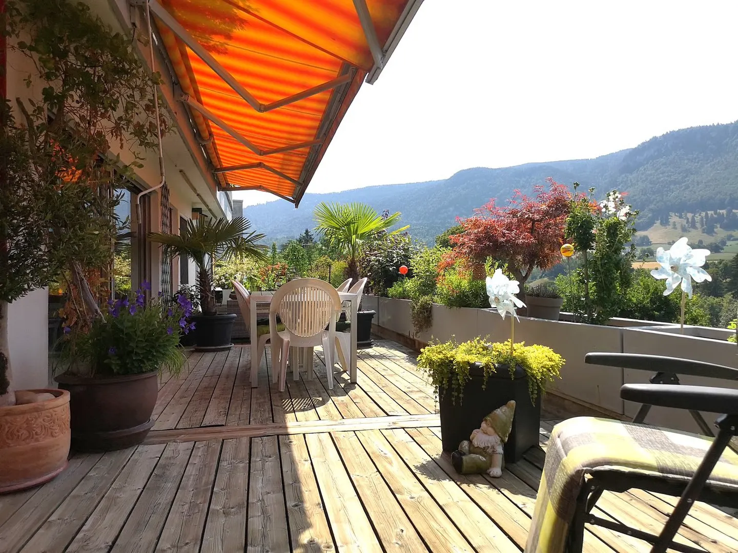 Spacieux appartement-terrasse de 5.5 pièces à Moutier avec vue dégagée, 2 garages - Photo 37 sur 39