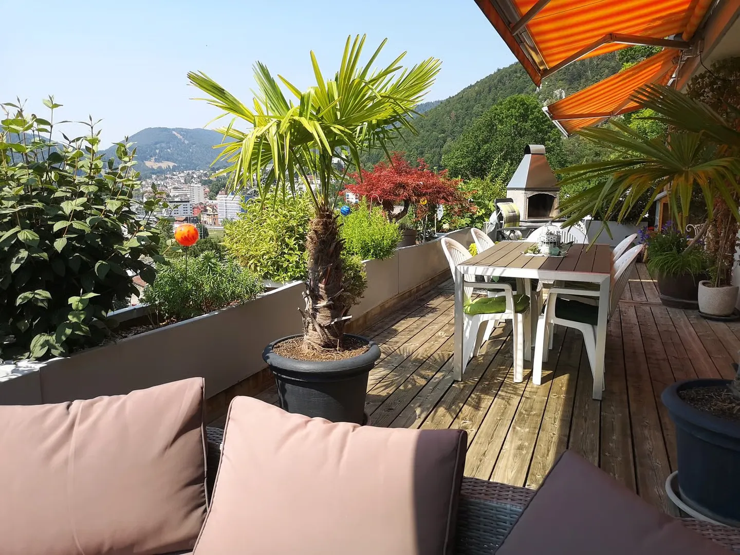 Spacieux appartement-terrasse de 5.5 pièces à Moutier avec vue dégagée, 2 garages - Photo 38 sur 39
