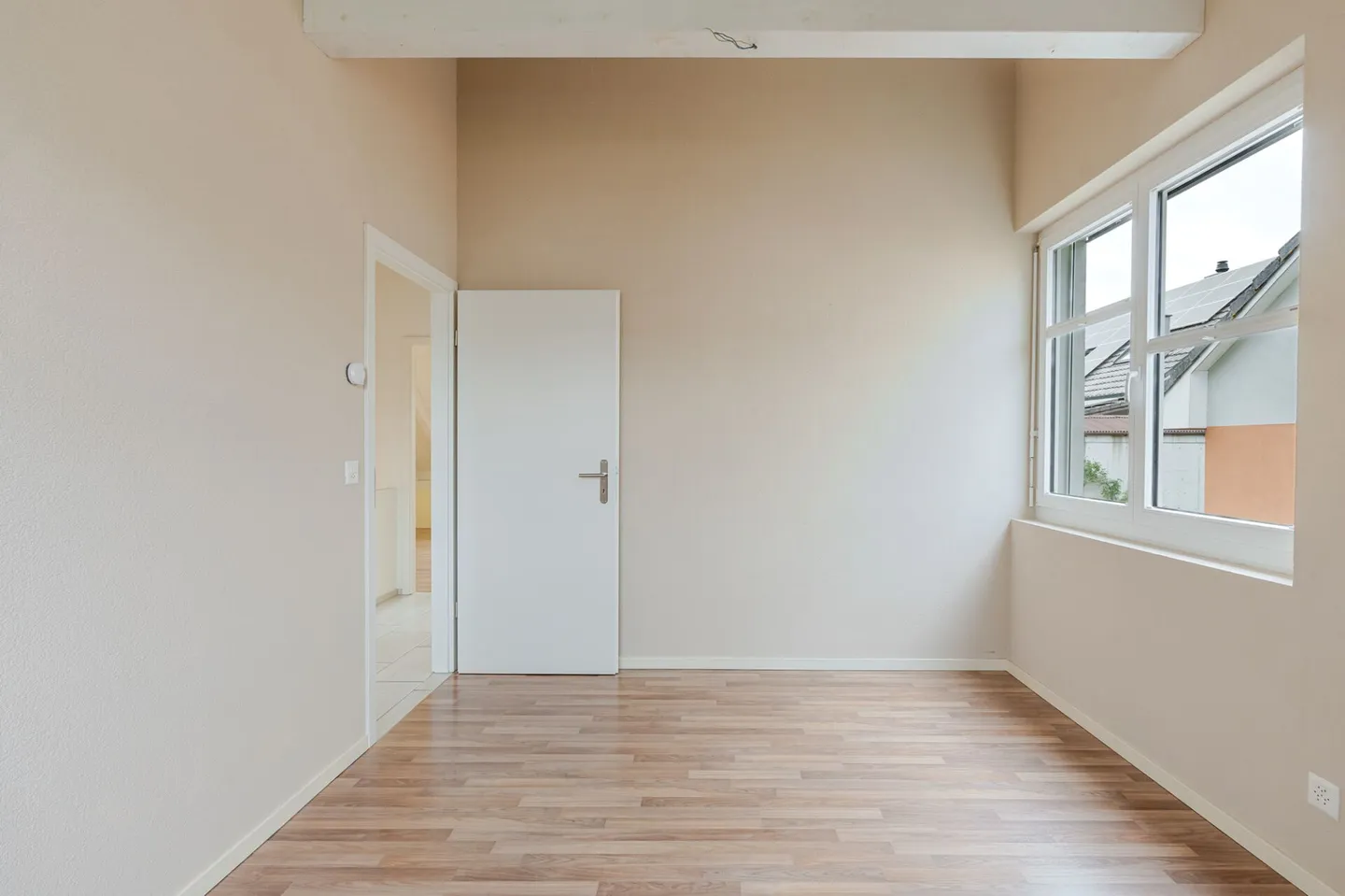Modern 4.5 Z' Corner Single Family Home with Hobby Room and EHP - Photo 10 of 14