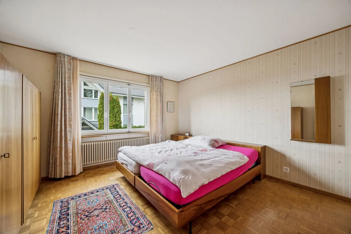 Seltene Gelegenheit: Wohnen mit Aussicht und grossem Garten - Foto 8 von 13