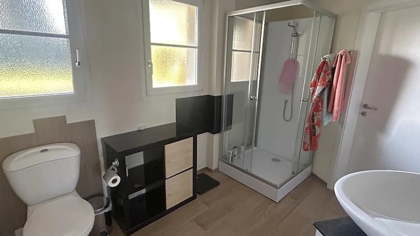 APPARTEMENT 3½ PIÈCES À EINSIEDELN (SZ), MEUBLÉ, TEMPORAIRE - Photo 7 sur 10