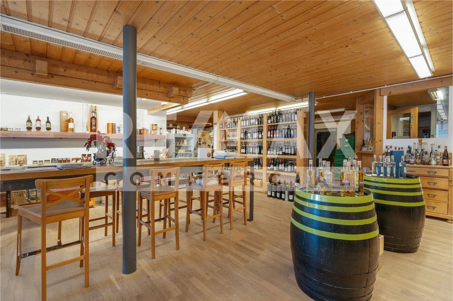 Spazi commerciali interessanti in affitto nella migliore posizione a Brienz - Foto 5 di 13