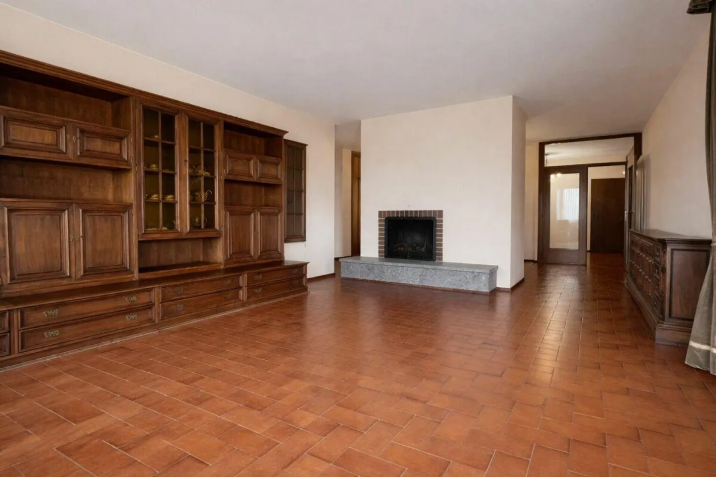 Belle villa avec grand jardin à Villa Foresta - Photo 5 sur 18