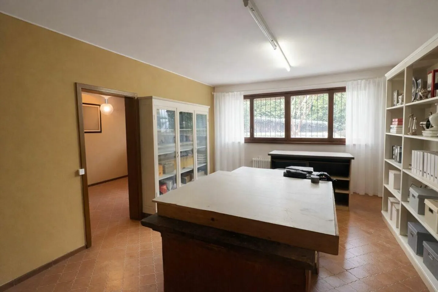 Belle villa avec grand jardin à Villa Foresta - Photo 12 sur 18