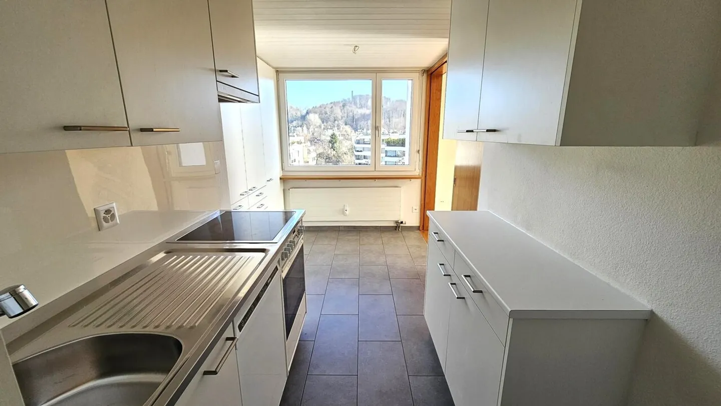 Appartement lumineux de 3,5 pièces dans un emplacement calme et central à Bottmingen - Photo 5 sur 14