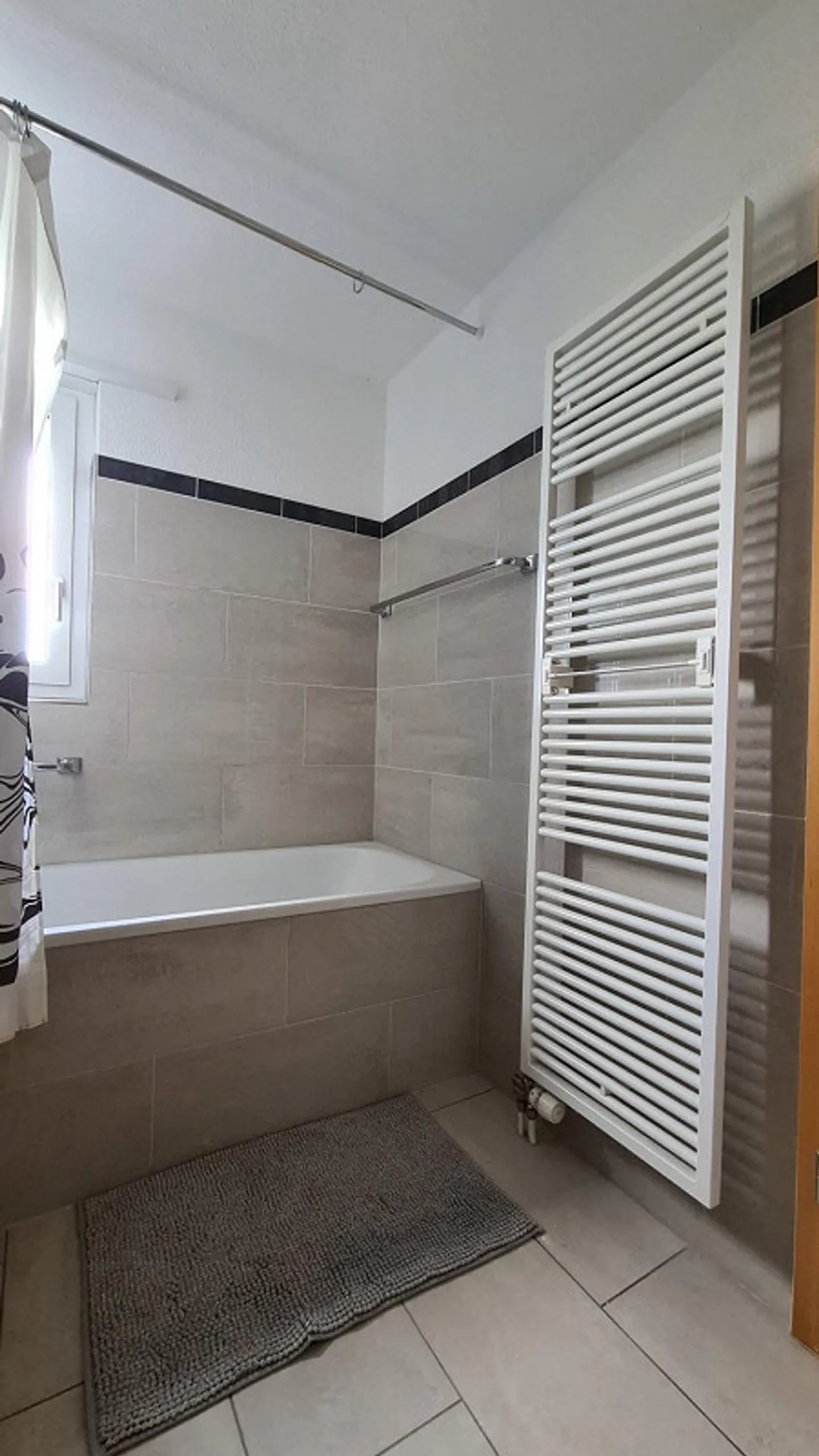 Charming 1 Room Apartment with Spectacular View in Feusisberg - Photo 8 of 17