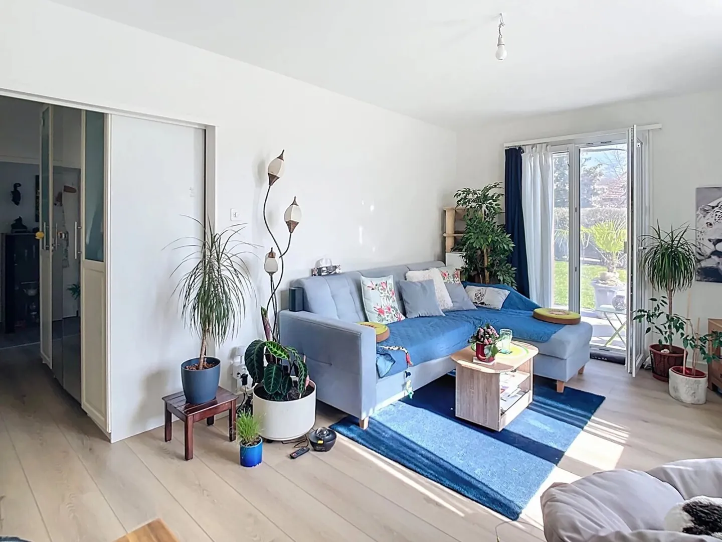 Charming Duplex in Renens - Photo 5 of 13