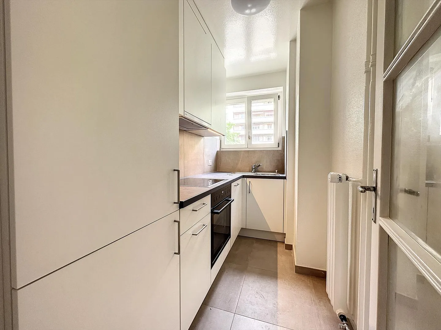 2-room apartment - Photo 2 of 6