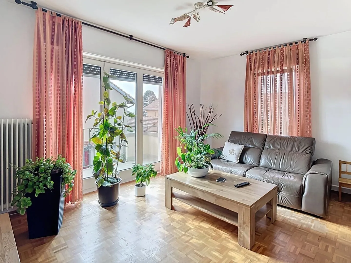 Charming Duplex in Renens - Photo 8 of 13