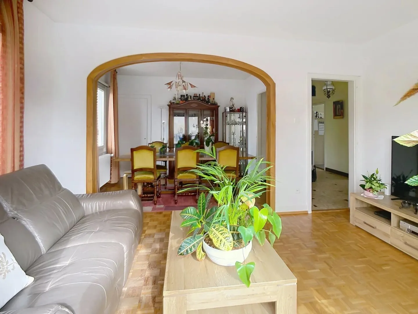 Charming Duplex in Renens - Photo 9 of 13