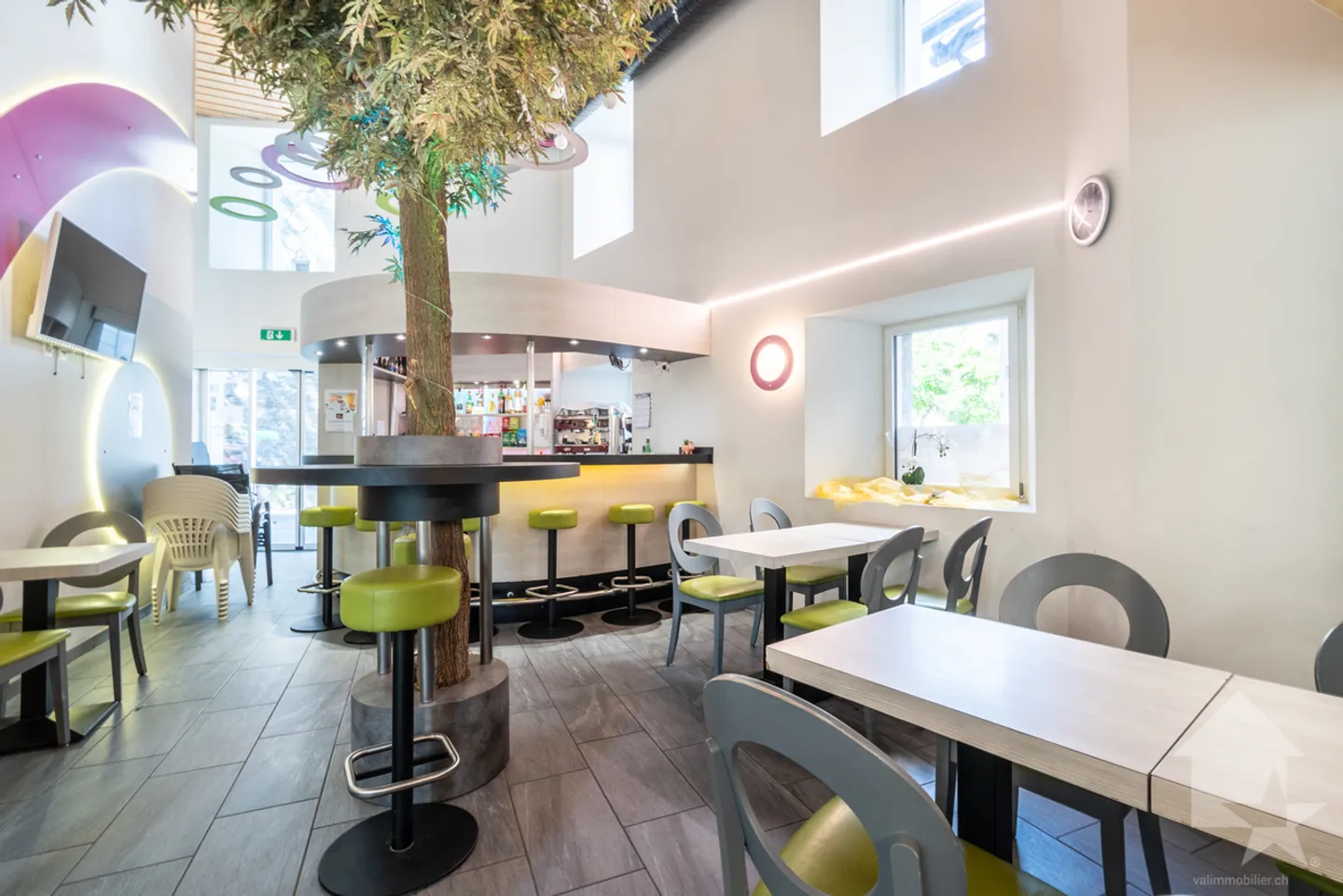 Monthey, commercial premises with yield - Photo 1 of 1