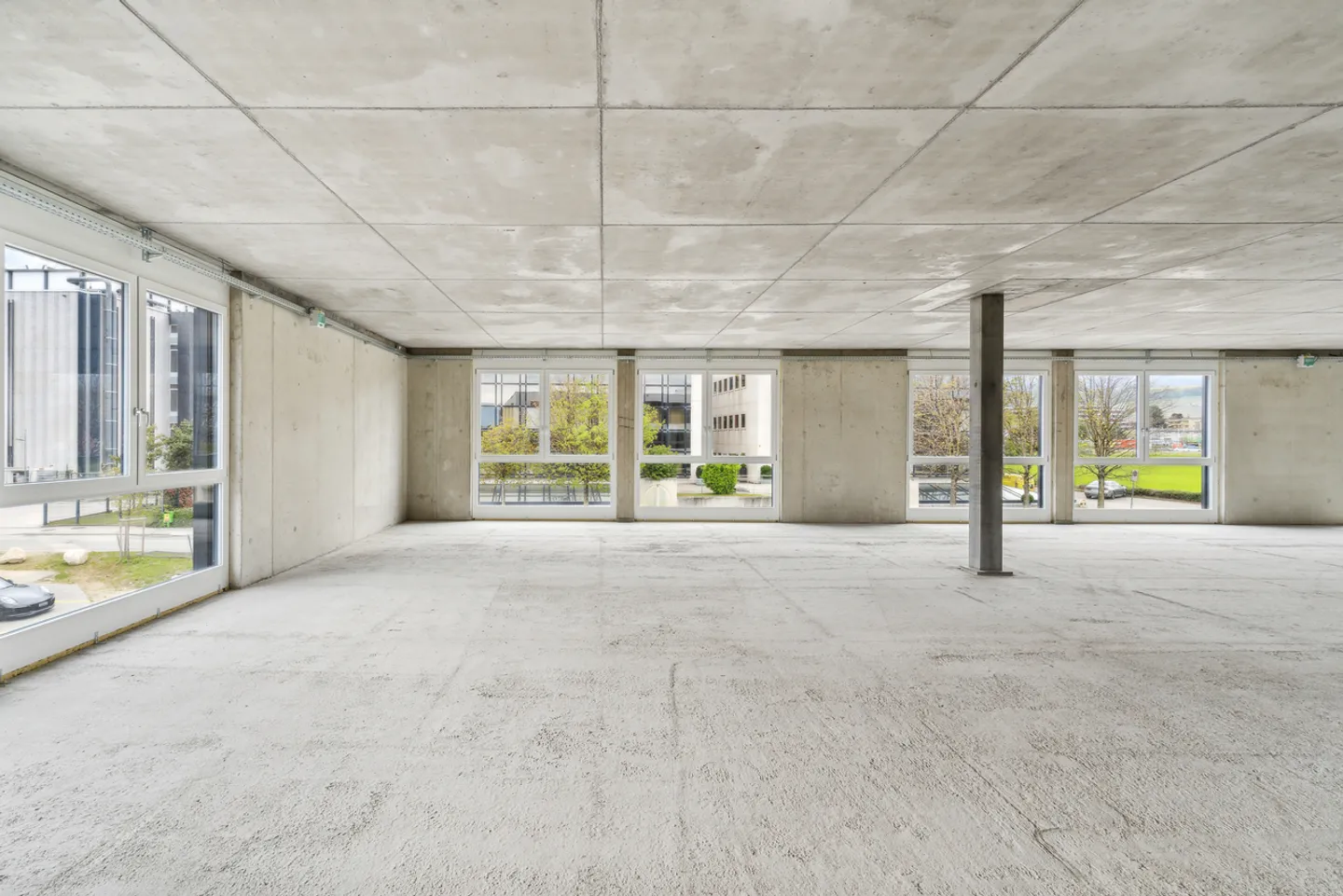 Nuovo a Gland - Grande superficie commerciale - industriale / 2'400m2 - Foto 2 di 11