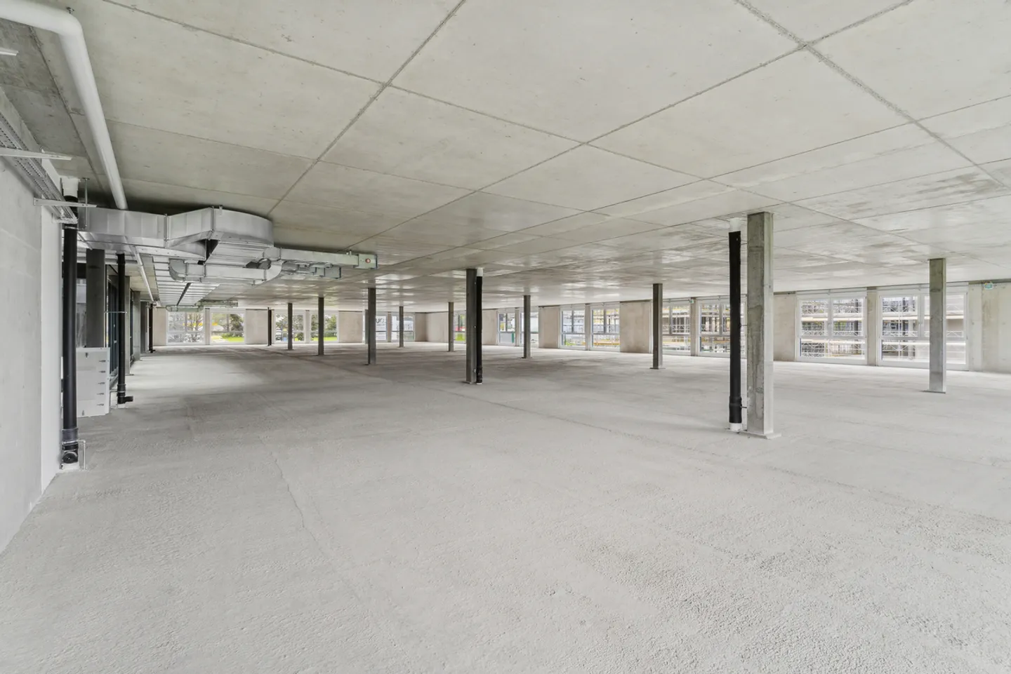 Nuovo a Gland - Grande superficie commerciale - industriale / 2'400m2 - Foto 3 di 11
