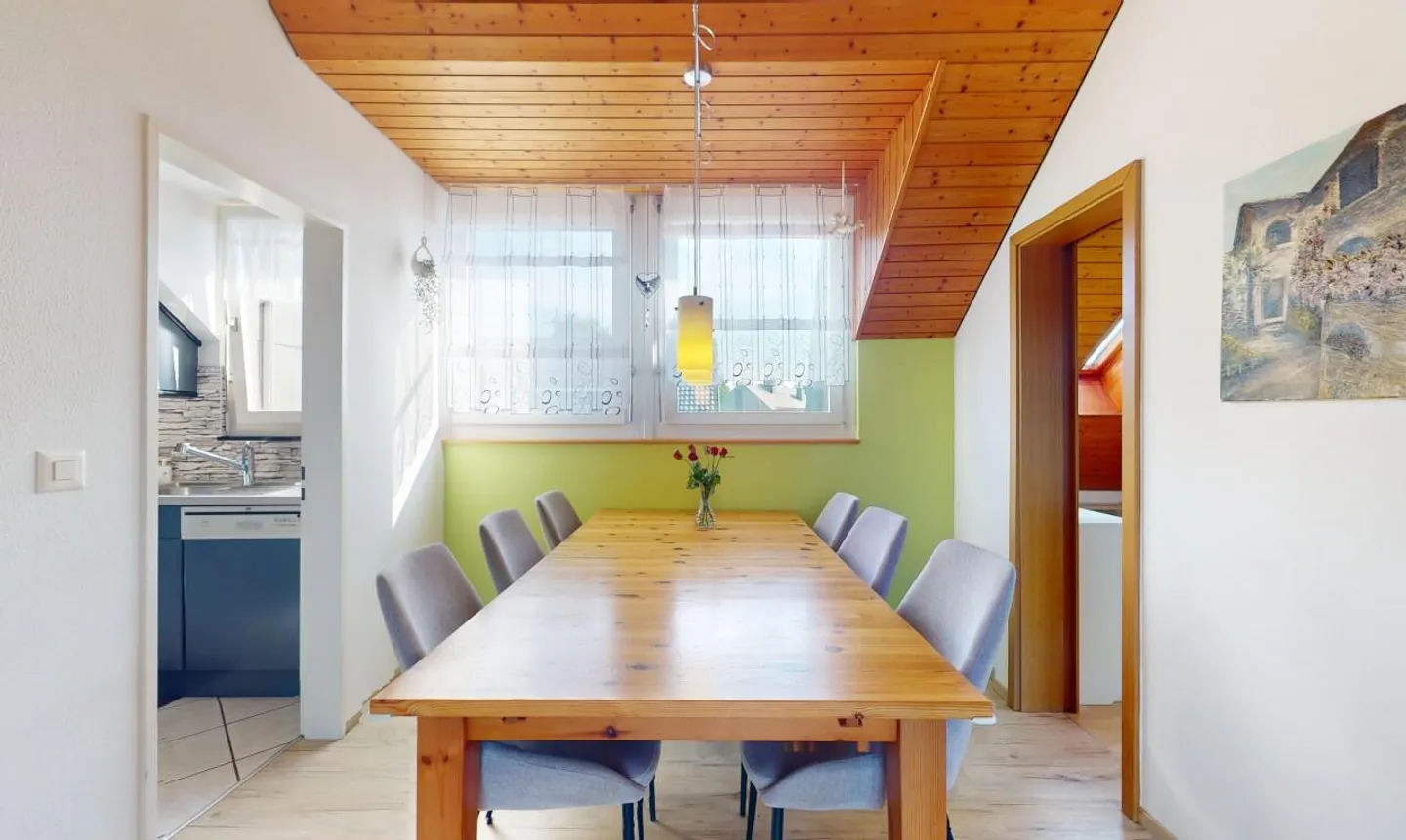 Spacious Penthouse Apartment with Balcony, View & Plenty of Light - Photo 11 of 13