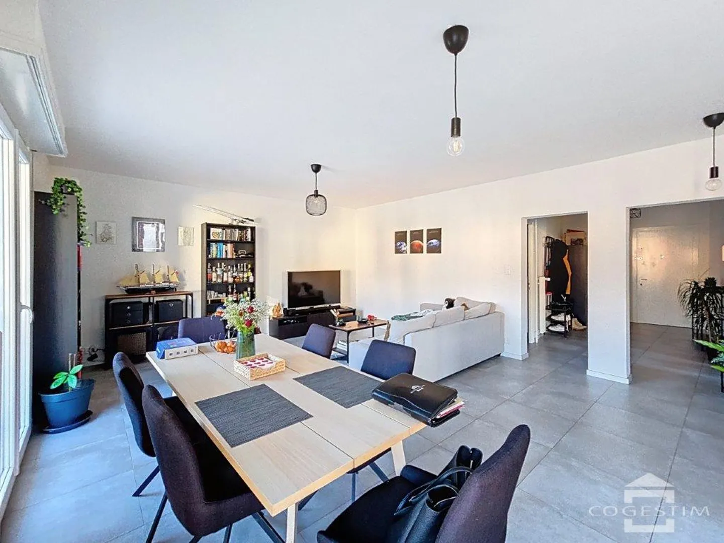 Charmant Appartement 2.5 pièces - Photo 2 sur 10