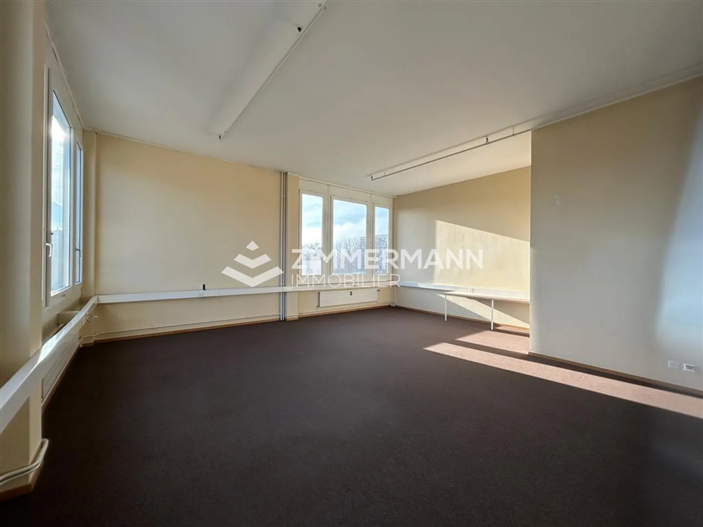 Office - Photo 5 of 8