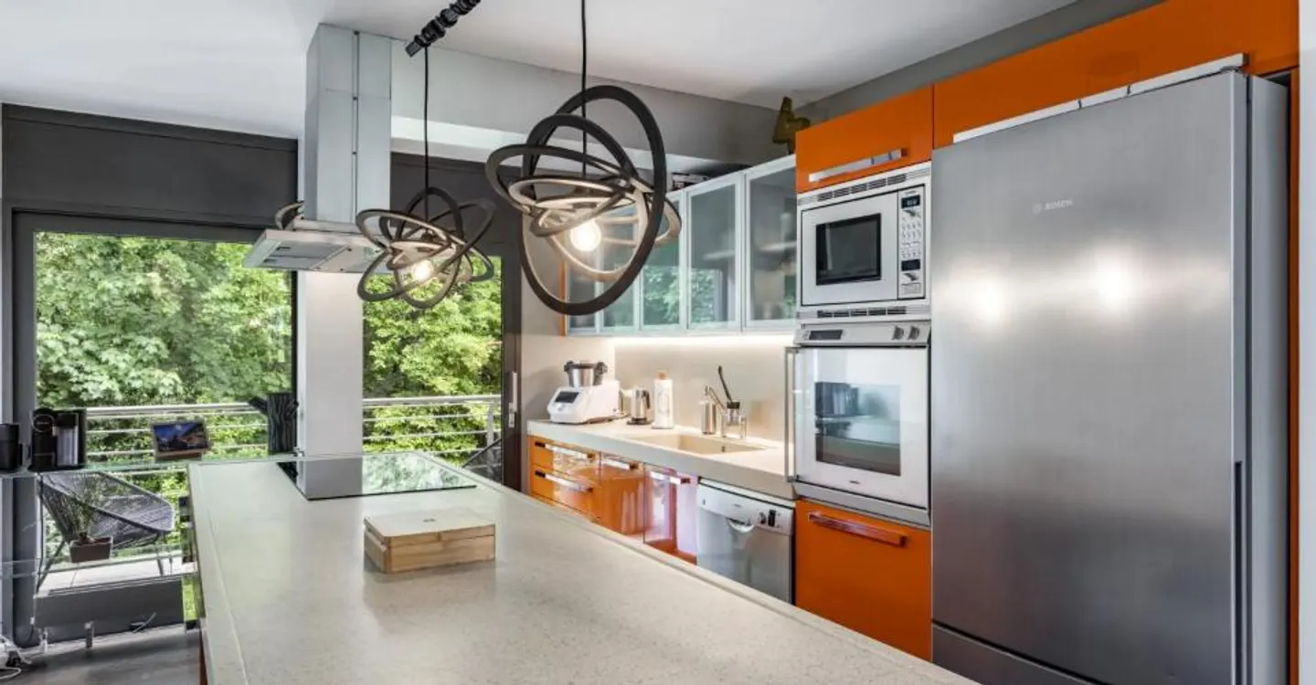 Modern Duplex Loft in Troinex - Photo 4 of 9