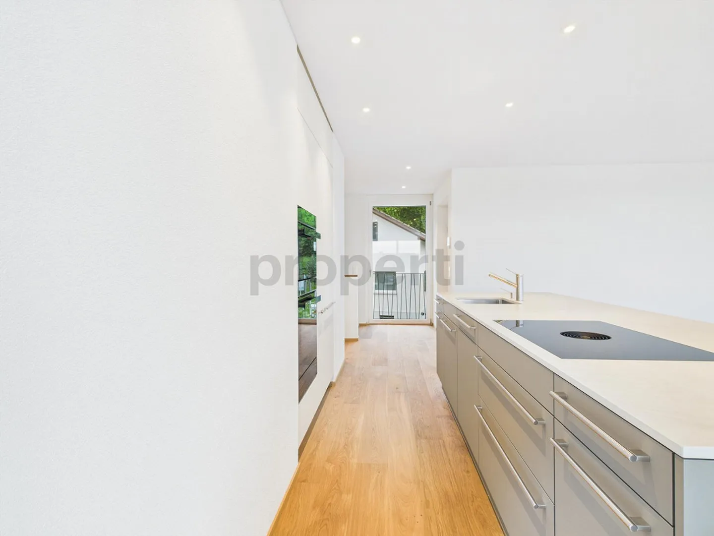 Modern Living in Root - 3.5-Room Penthouse Apartment - Photo 4 of 12