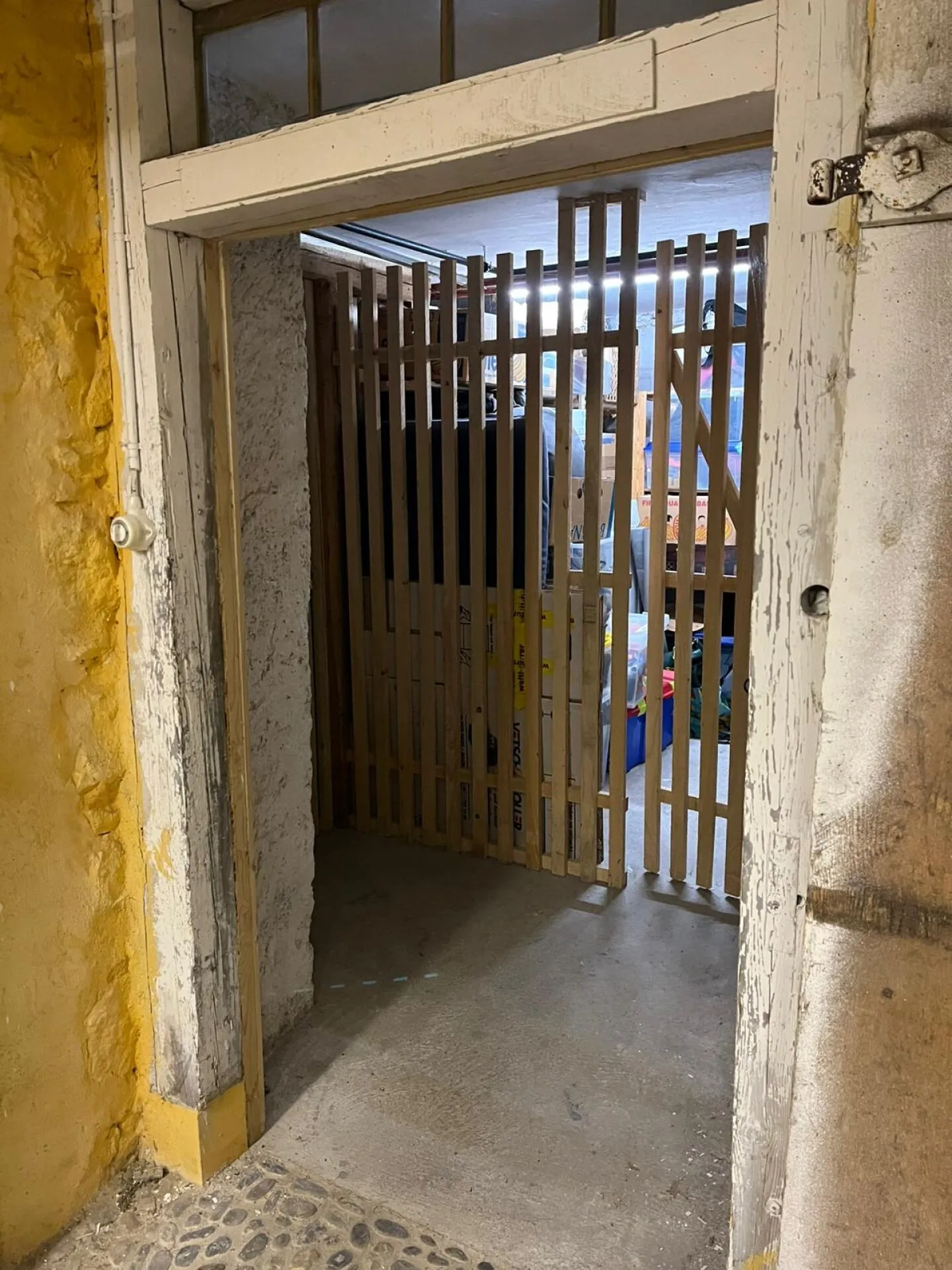 200m² come spazi commerciali o 1-2 appartamenti - Foto 17 di 23