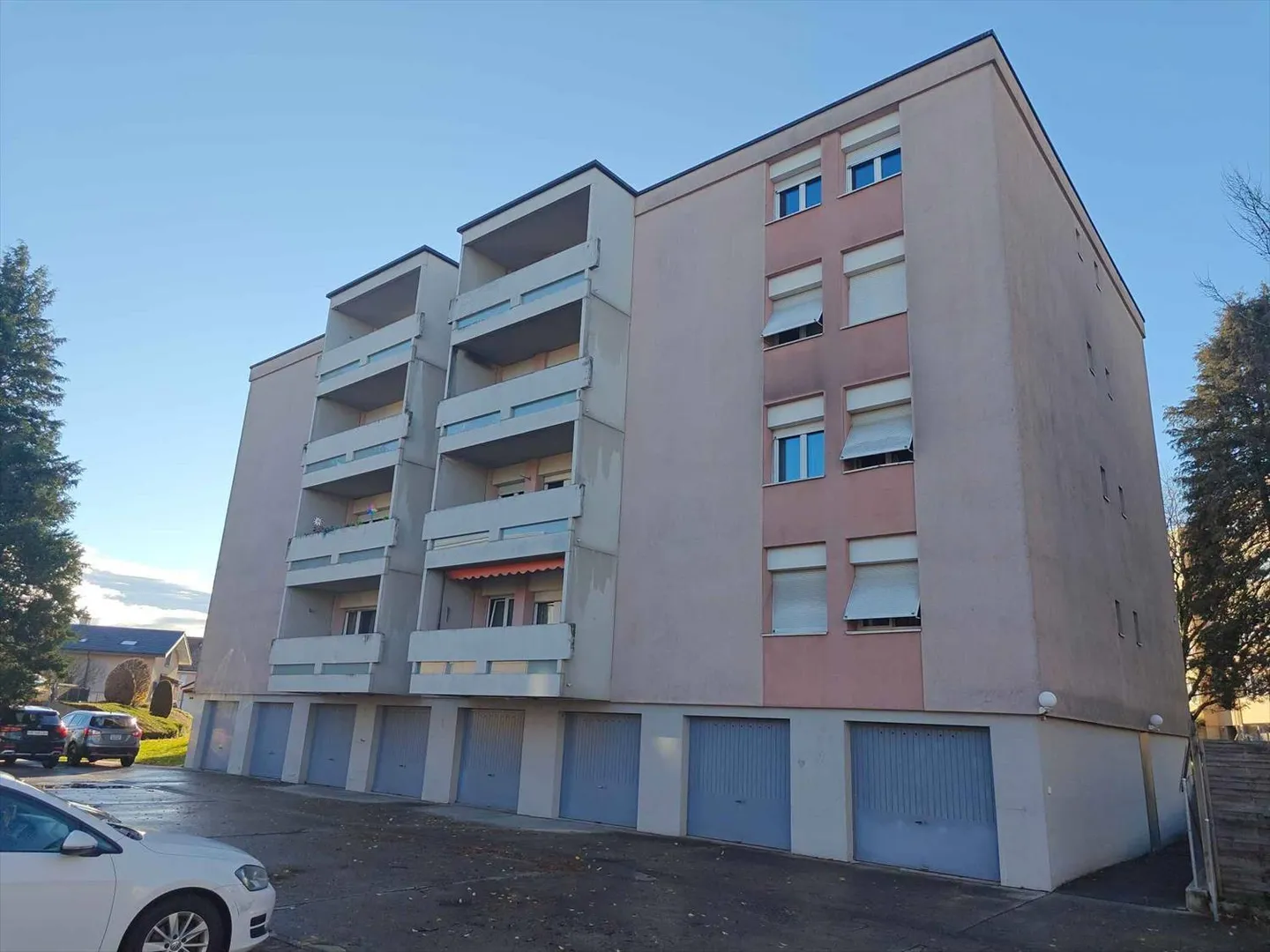 3-room apartment - Photo 2 of 2