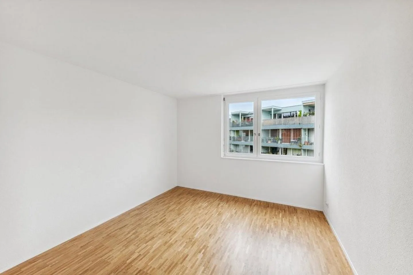 Vivere a contatto con la natura alle porte di Zurigo - Foto 4 di 7