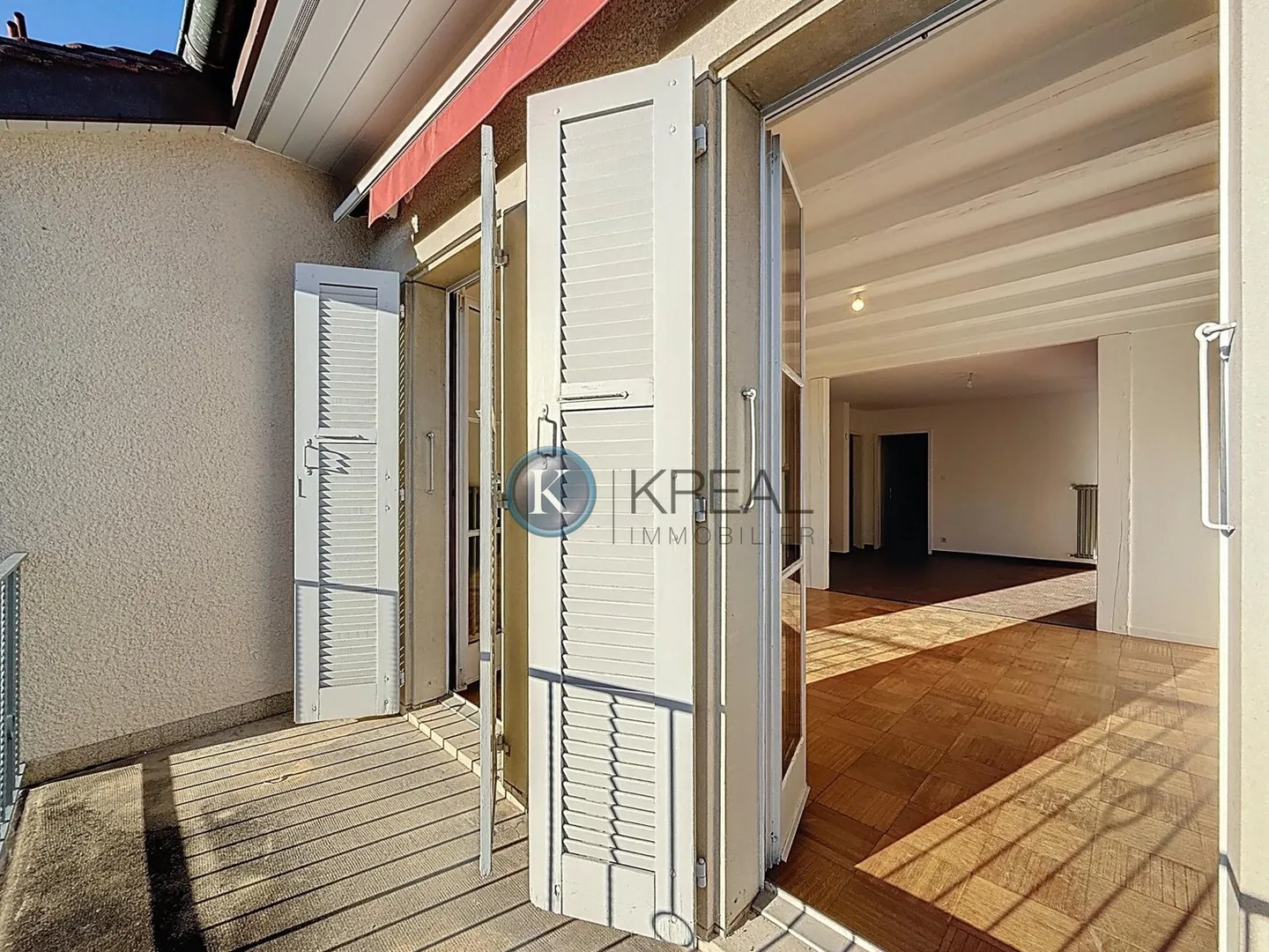 Im Herzen des Dorfes? Magnifique 5.5 Zimmer mit Terrasse von 28 m²! - Foto 2 von 10