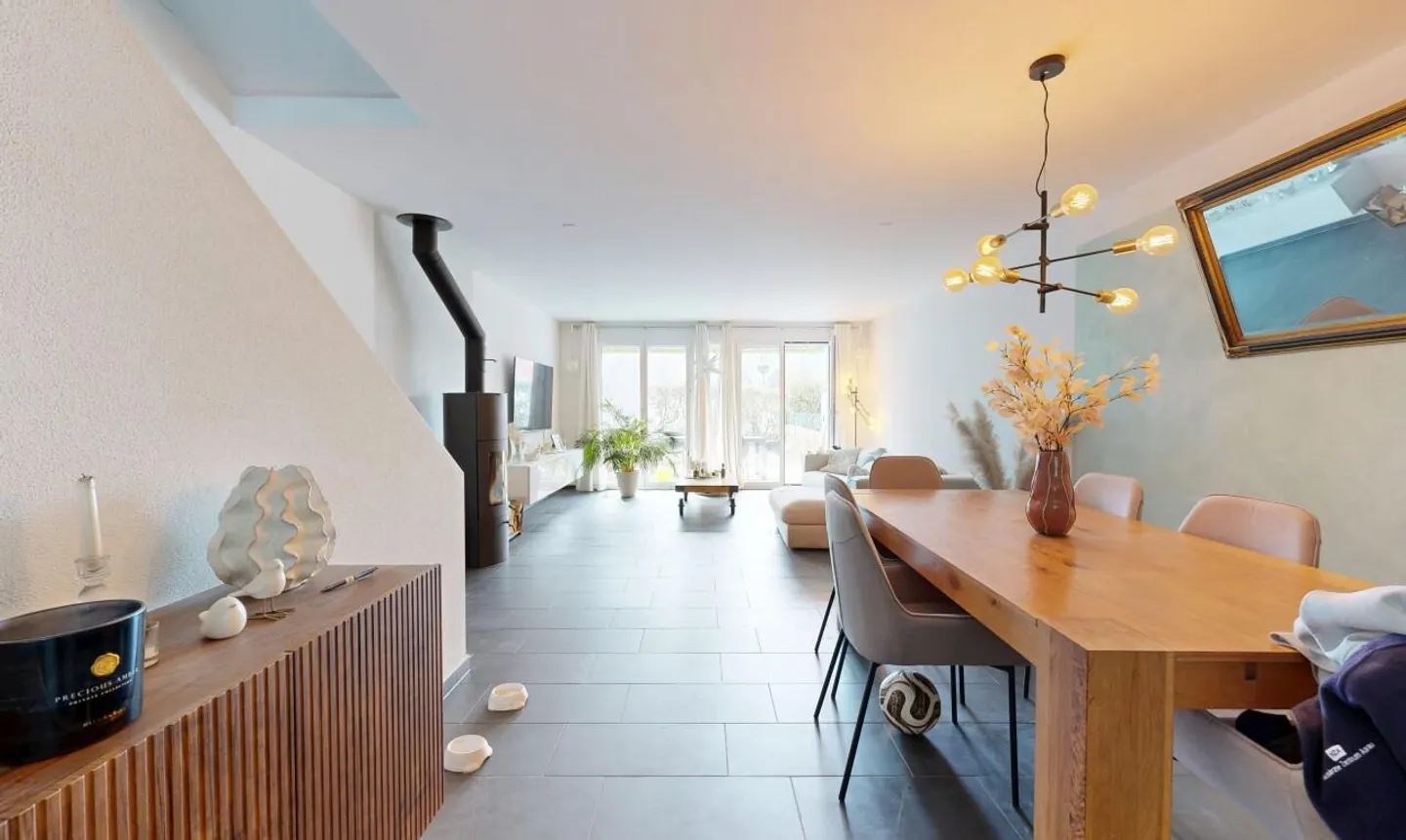 Charming Duplex with Garden - Photo 2 of 11