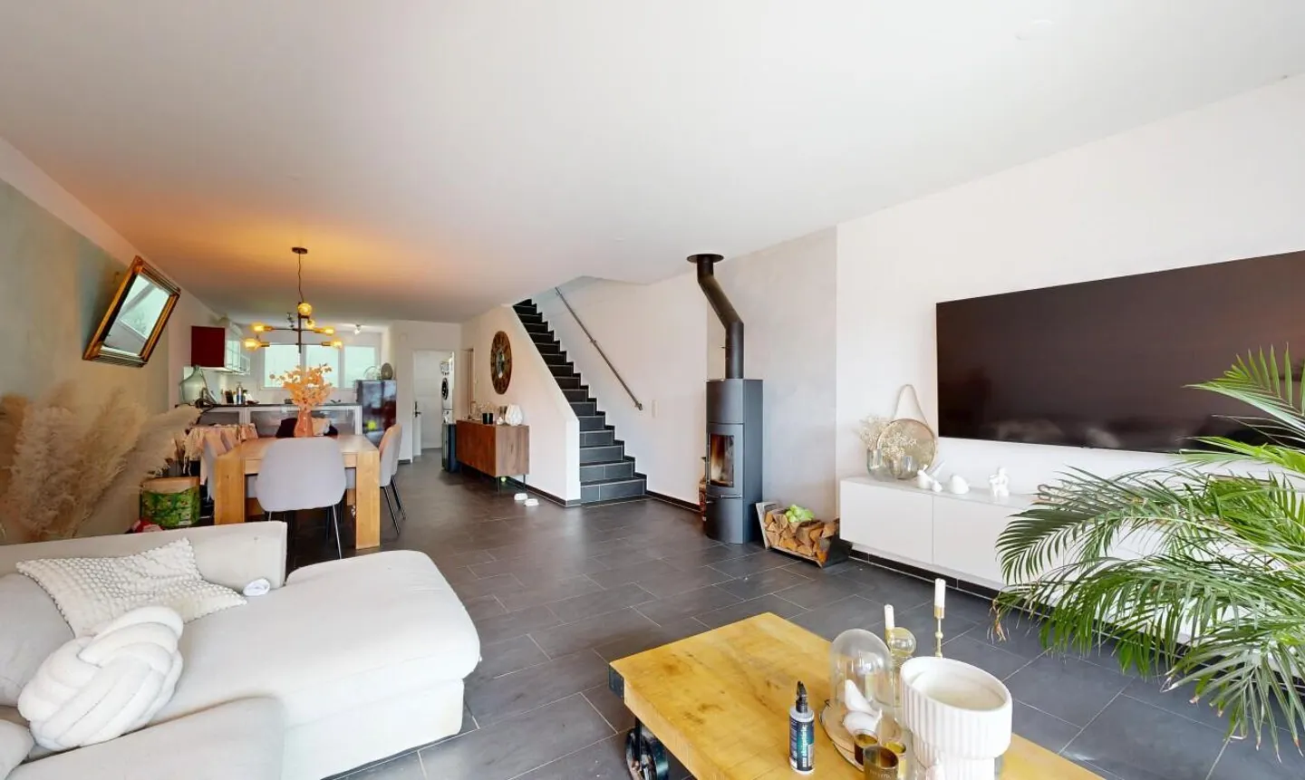 Charming Duplex with Garden - Photo 4 of 11