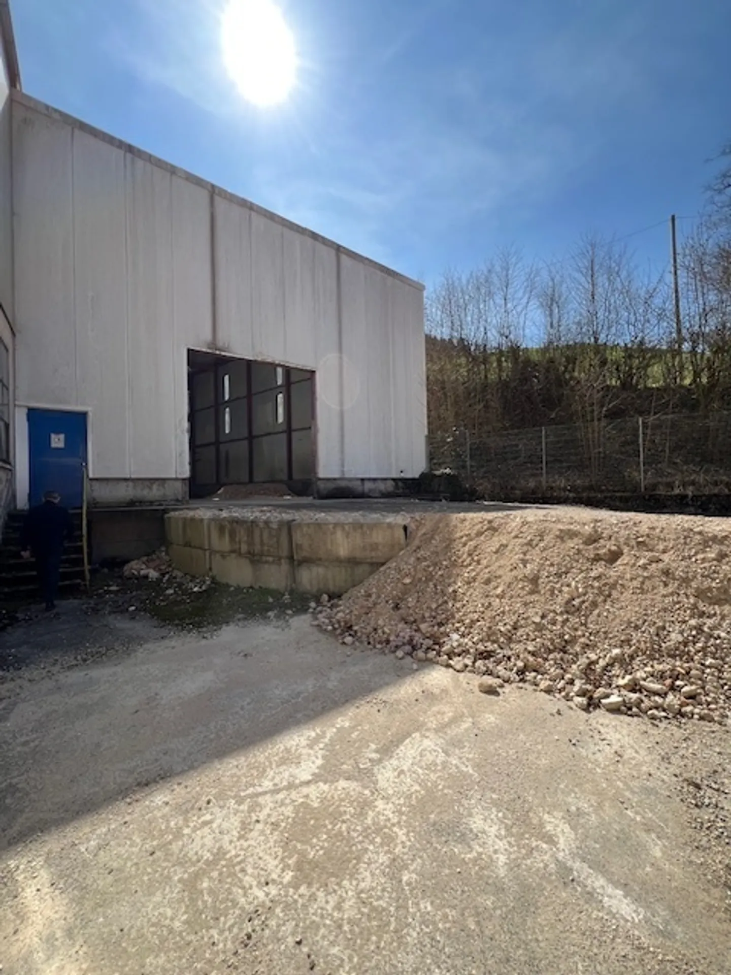 À louer : Espaces industriels à partir de 250 m² jusqu'à 5 000 m². - Photo 2 sur 8
