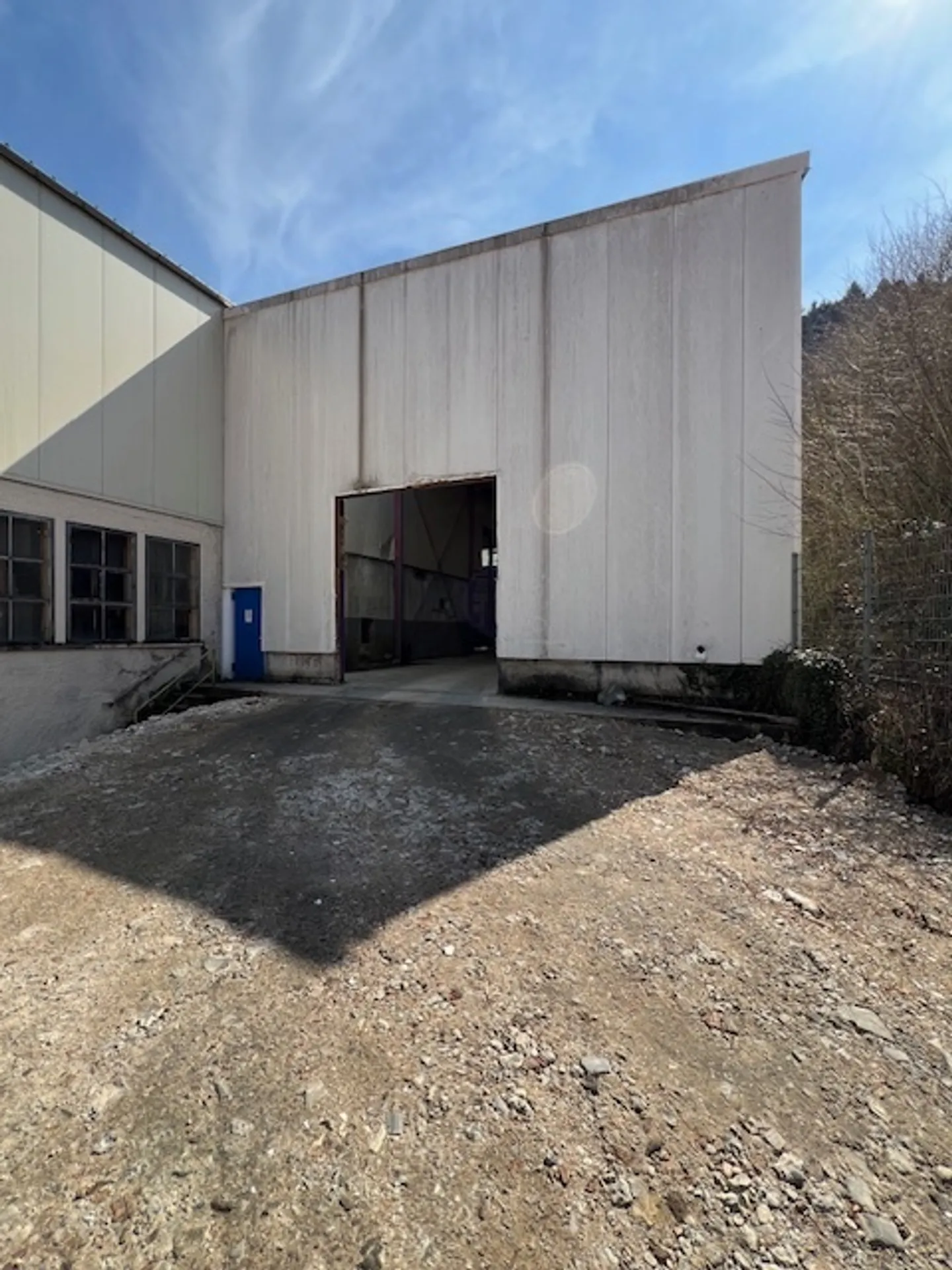 À louer : Espaces industriels à partir de 250 m² jusqu'à 5 000 m². - Photo 4 sur 8