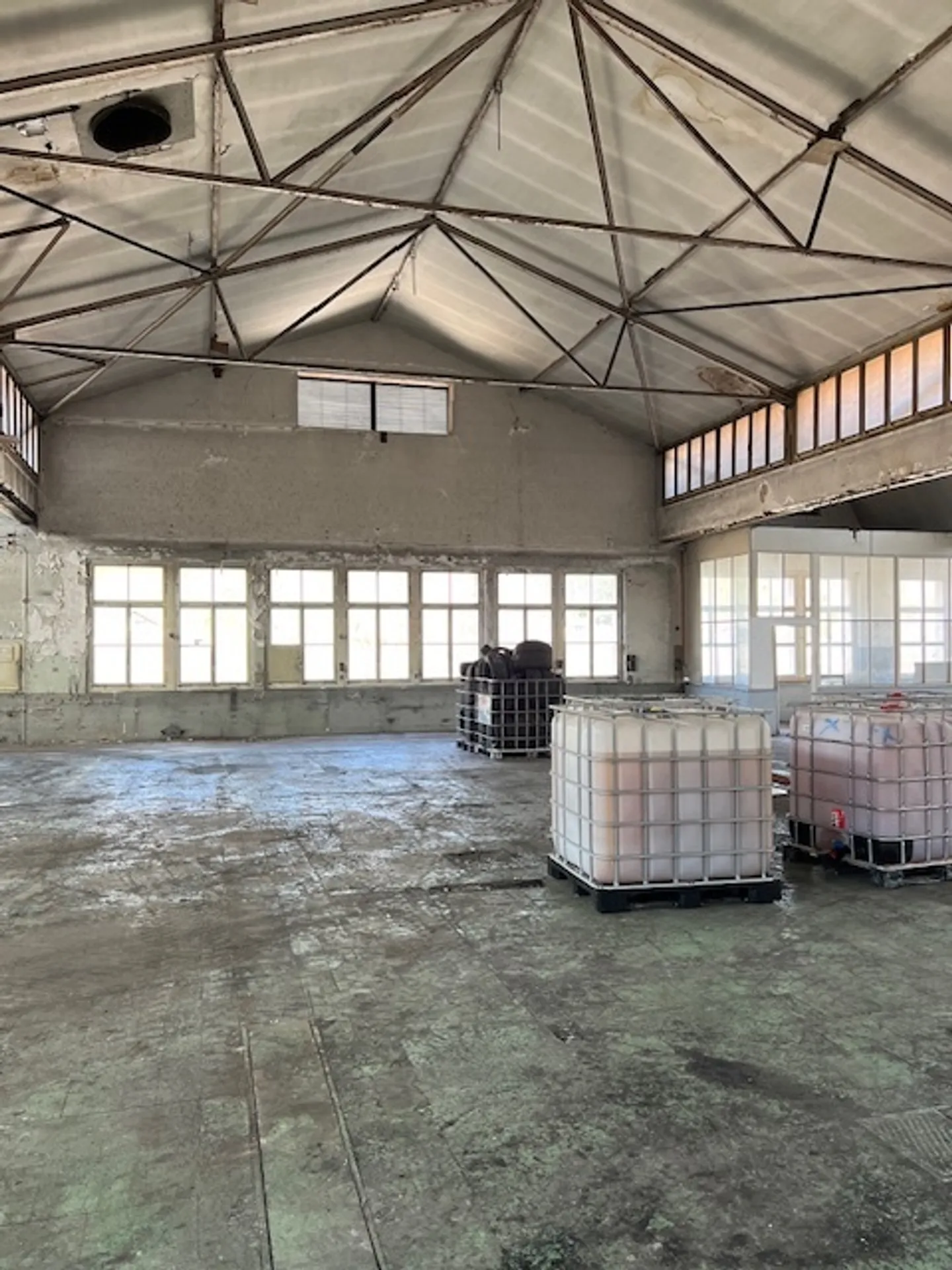 À louer : Espaces industriels à partir de 250 m² jusqu'à 5 000 m². - Photo 8 sur 8