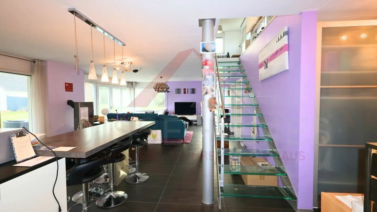 In der Nähe von Porrentruy (3 km) - Außergewöhnliche Villa mit Terrassen, Jacuzzi und Landschaftsgarten - Foto 6 von 24