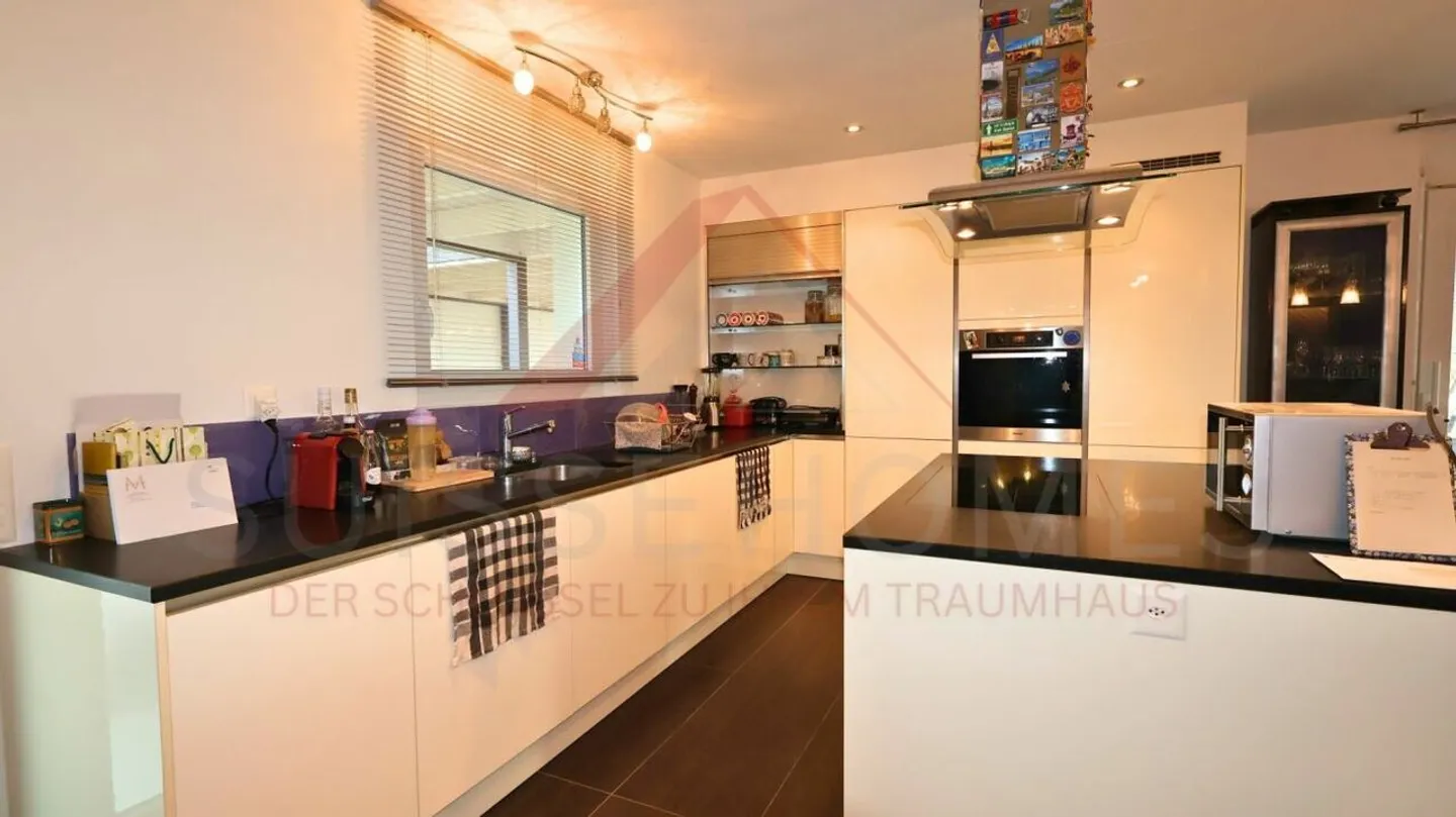 In der Nähe von Porrentruy (3 km) - Außergewöhnliche Villa mit Terrassen, Jacuzzi und Landschaftsgarten - Foto 9 von 24