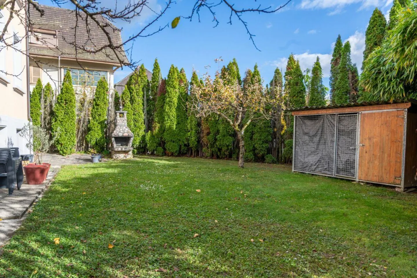 Two-family house as a residential, investment property or multi-generational house - Photo 21 of 27