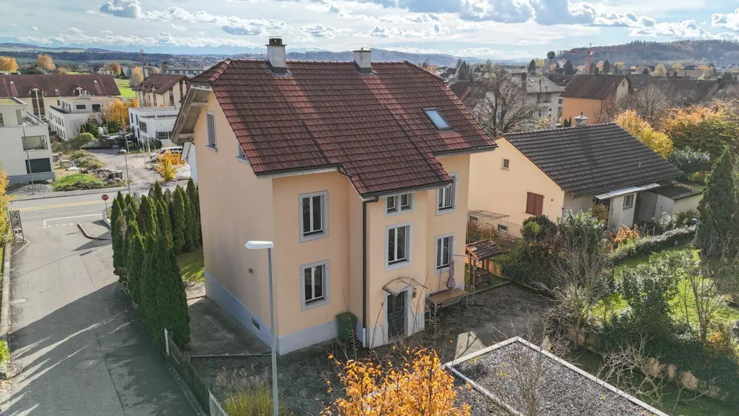 Two-family house as a residential, investment property or multi-generational house - Photo 24 of 27