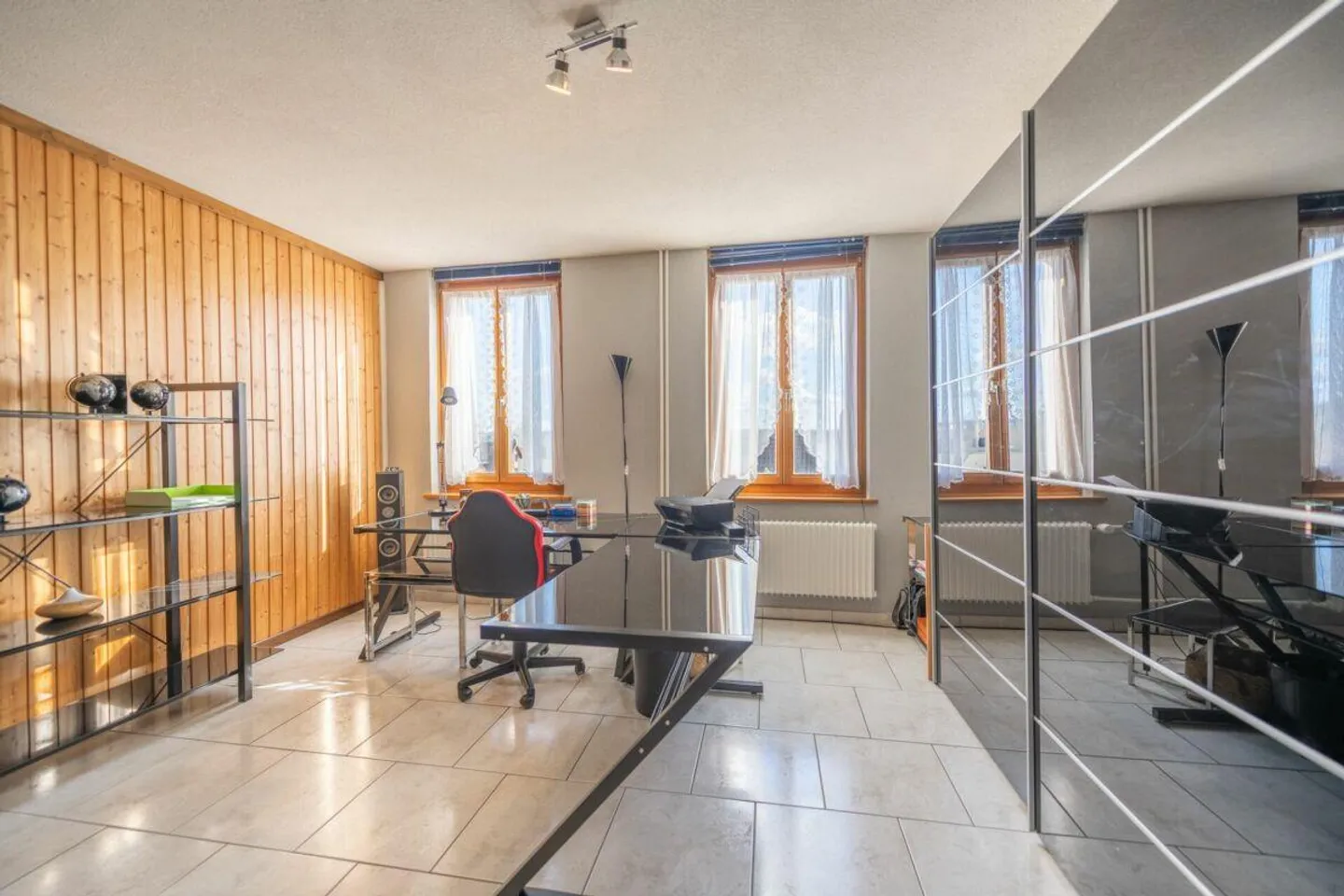 Two-family house as a residential, investment property or multi-generational house - Photo 10 of 27