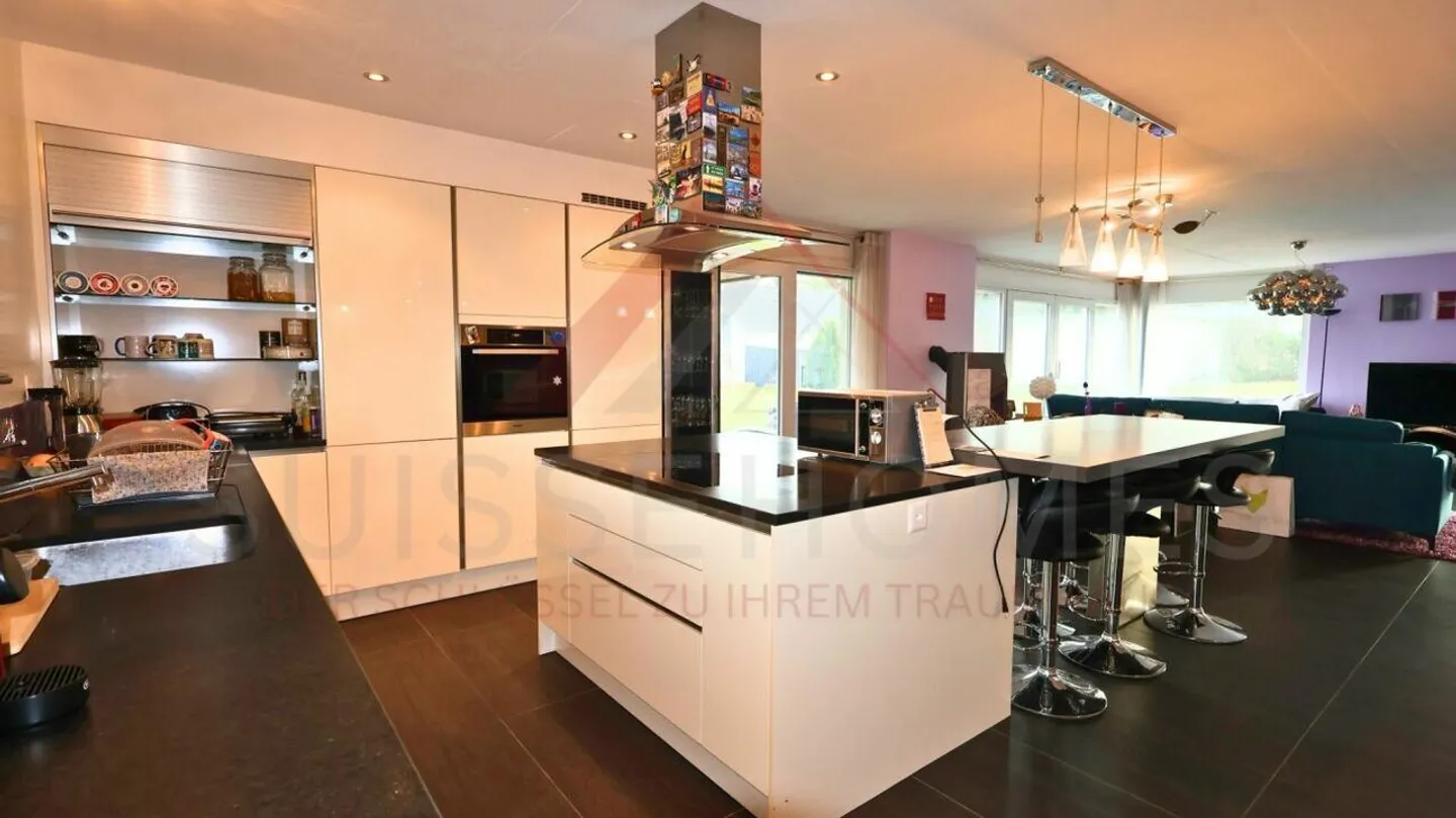 In der Nähe von Porrentruy (3 km) - Außergewöhnliche Villa mit Terrassen, Jacuzzi und Landschaftsgarten - Foto 8 von 24