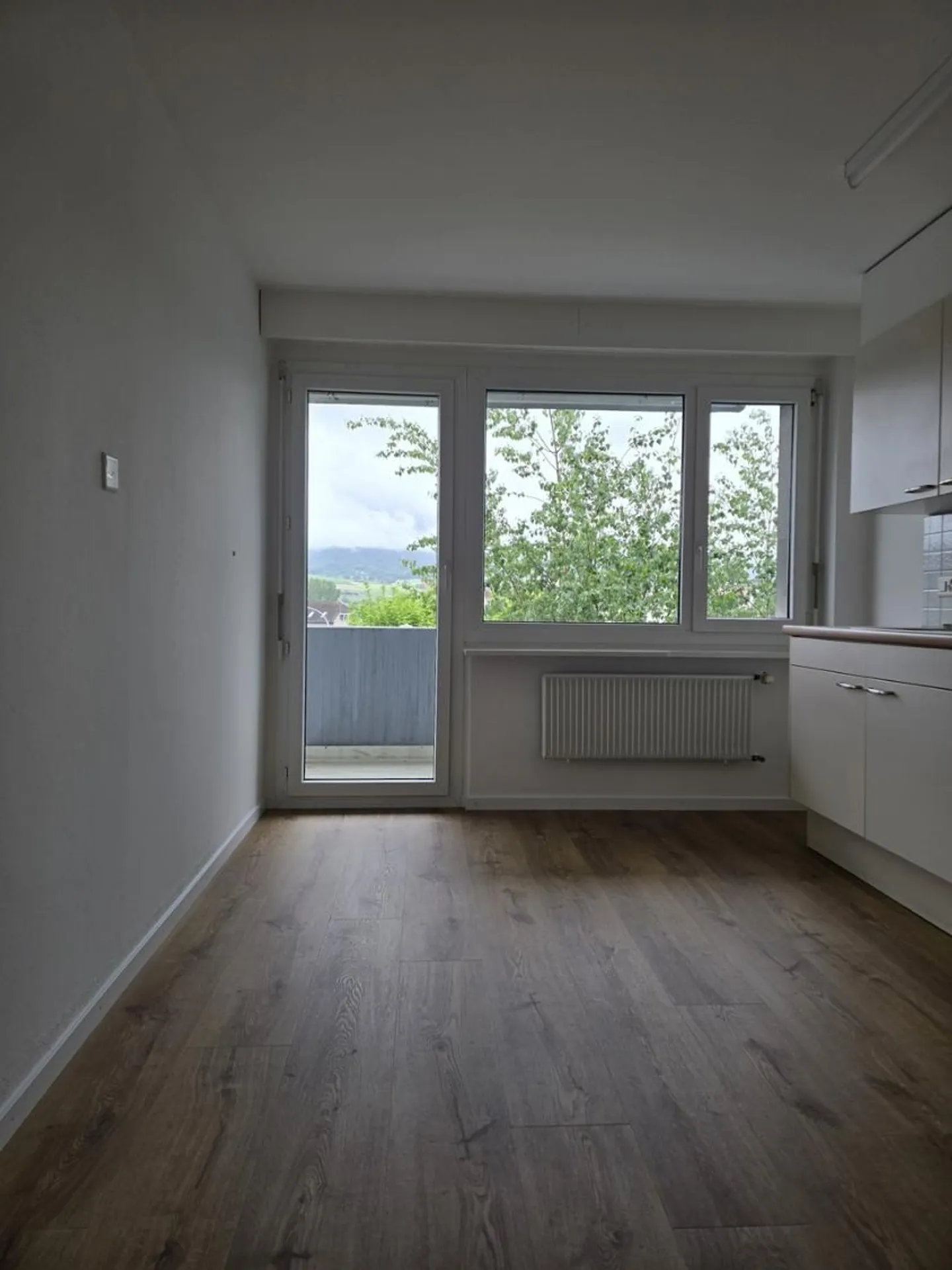 3-Zimmer-Wohnung im 1. Stock von 74 m2 mit Aufzug - Foto 2 von 12